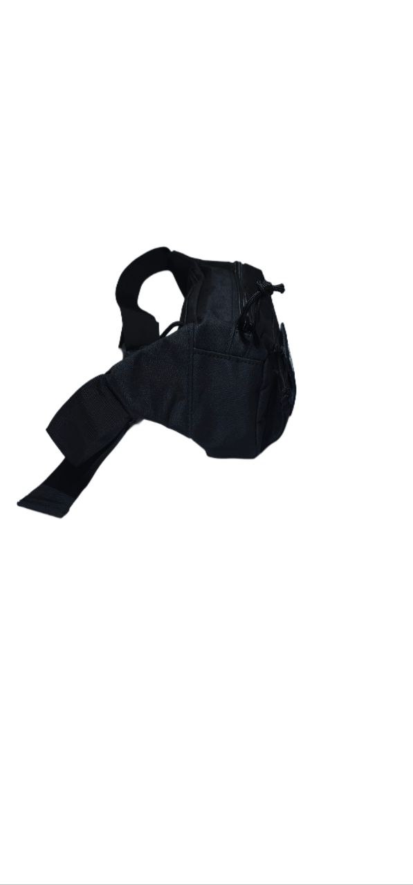 RIÑONERA PEQUEÑA NEGRA lateral RIÑONERA PEQUEÑA NEGRA lateral